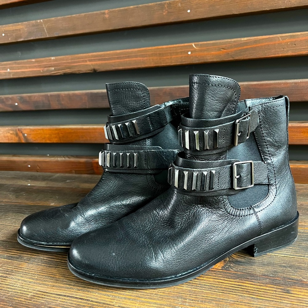 Pour La Victoire size 10 leather moto boots with metal details